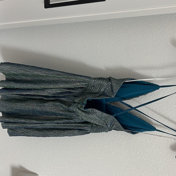 Lulus mini dress NWT - Picture 2 of 2